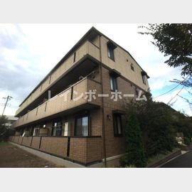 流山おおたかの森駅より徒歩12分 築15年2ヶ月 3階建の賃貸物件