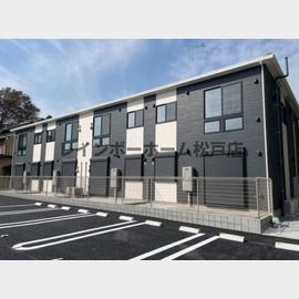 初石駅より徒歩14分 1階 築2年8ヶ月の賃貸物件
