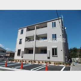 天王台駅より徒歩5分 築8年9ヶ月 3階建の賃貸物件