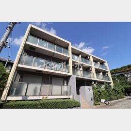 松戸駅より徒歩15分 築12年6ヶ月 3階建の賃貸物件