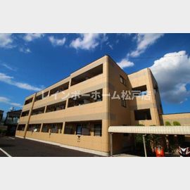 三郷中央駅より徒歩22分 3階 築24年の賃貸物件