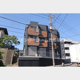 東船橋駅より徒歩10分 築2年1ヶ月 3階建の賃貸物件