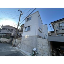 飯山満駅より徒歩13分 2階 築2年6ヶ月の賃貸物件