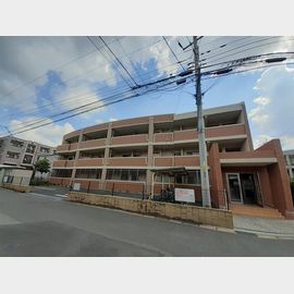 柏駅よりバス13分 3階 築16年8ヶ月の賃貸物件