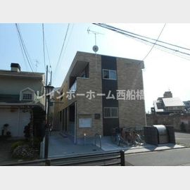 成田駅より徒歩8分 2階 築10年2ヶ月の賃貸物件