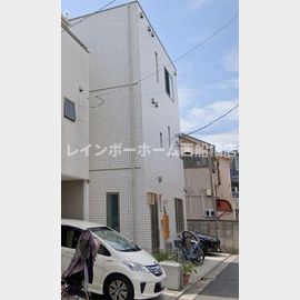 W 2階 築8年3ヶ月の賃貸物件