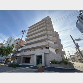 フォーシーズン 3階 築27年8ヶ月の賃貸物件