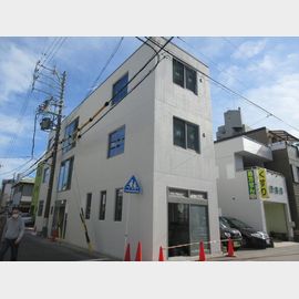 車道駅より徒歩1分 築4年1ヶ月 3階建の賃貸物件