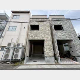 金山駅より徒歩6分 1階 築3年6ヶ月の賃貸物件