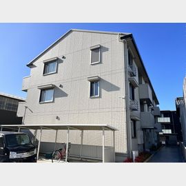 南彦根駅より徒歩15分 築10年2ヶ月 3階建の賃貸物件