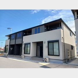 彦根駅よりバス18分 築3年 2階建の賃貸物件