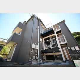 弘明寺駅より徒歩2分 1階 築16年2ヶ月の賃貸物件