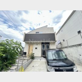 鶴川駅より徒歩12分 1階 築3年8ヶ月の賃貸物件