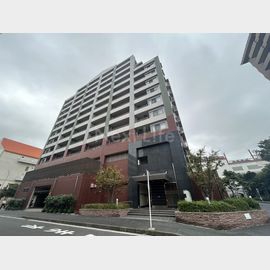 元町・中華街（山下公園）駅よりバス9分 築17年8ヶ月 13階建の賃貸物件