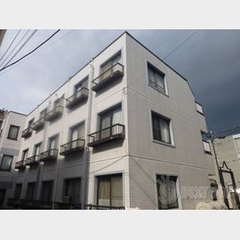 調布駅より徒歩14分 1階 築34年7ヶ月の賃貸物件