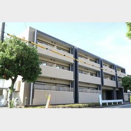 多磨霊園駅より徒歩8分 築15年2ヶ月 3階建の賃貸物件