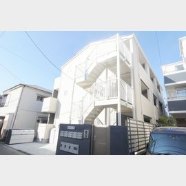 武蔵新城駅より徒歩6分 1階 築3年1ヶ月の賃貸物件