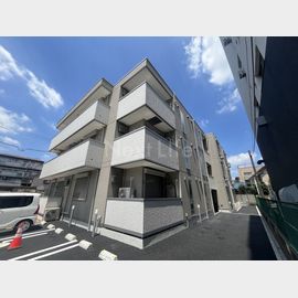 八王子駅より徒歩18分 築1年7ヶ月 3階建の賃貸物件