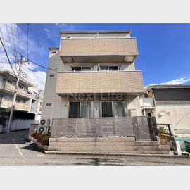 南大沢駅より徒歩11分 3階 築3年7ヶ月の賃貸物件