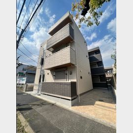 布田駅より徒歩7分 築3年 3階建の賃貸物件