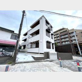 片倉町駅より徒歩11分 3階 築1年7ヶ月の賃貸物件