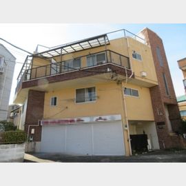 ポルトゥアーレ 2階 築50年3ヶ月の賃貸物件