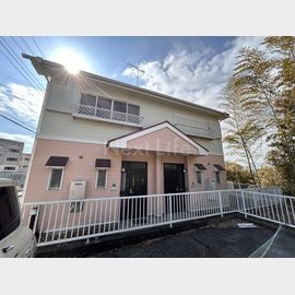 鶴川駅よりバス7分 1階 築32年2ヶ月の賃貸物件