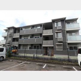 クレシェンテ 3階 築6年7ヶ月の賃貸物件