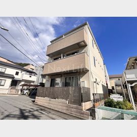 南大沢駅より徒歩11分 3階 築3年9ヶ月の賃貸物件