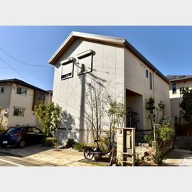 八王子みなみ野駅よりバス9分 築5年8ヶ月 2階建の賃貸物件