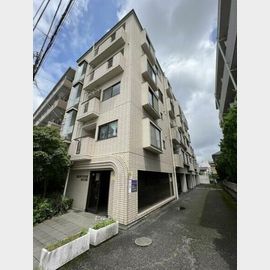 グロブナーハウス 3階 築35年9ヶ月の賃貸物件