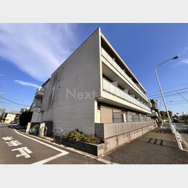 聖蹟桜ヶ丘駅より徒歩10分 築9年10ヶ月 3階建の賃貸物件
