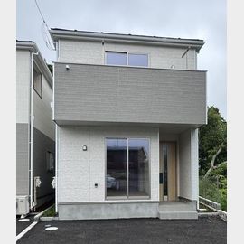 五香駅よりバス13分 新築 2階建の賃貸物件