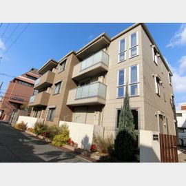 江坂駅より徒歩8分 3階 築11年の賃貸物件