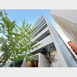 江坂駅より徒歩3分 12階 築10年6ヶ月の賃貸物件