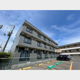 江坂駅より徒歩10分 3階 築32年8ヶ月の賃貸物件