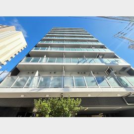 江坂駅より徒歩5分 築3年5ヶ月 10階建の賃貸物件