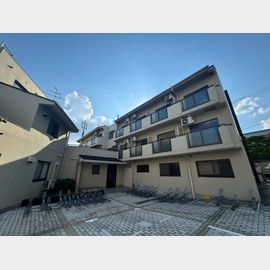 関大前駅より徒歩8分 築39年6ヶ月 3階建の賃貸物件