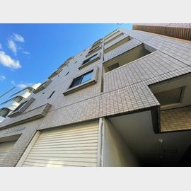 江坂駅より徒歩8分 5階 築21年の賃貸物件