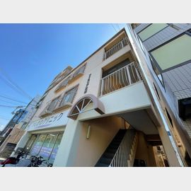 江坂駅より徒歩4分 2階 築45年1ヶ月の賃貸物件