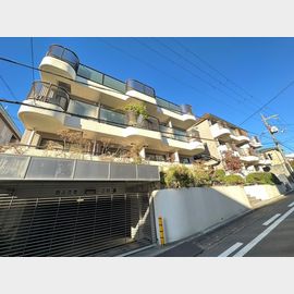 緑地公園駅より徒歩8分 2階 築30年11ヶ月の賃貸物件