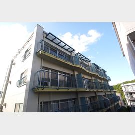 カルム緑地公園５ 2階 築48年7ヶ月の賃貸物件