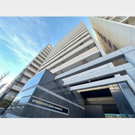 江坂駅より徒歩7分 築6年10ヶ月 14階建の賃貸物件