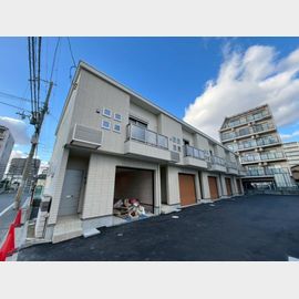 江坂駅より徒歩13分 新築 2階建の賃貸物件