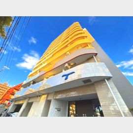 江坂駅より徒歩5分 3階 築4年の賃貸物件