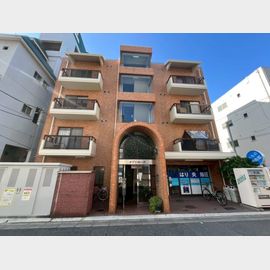 江坂駅より徒歩7分 2階 築42年8ヶ月の賃貸物件