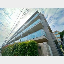 関大前駅より徒歩10分 2階 築13年5ヶ月の賃貸物件