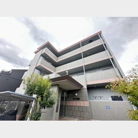 吹田駅より徒歩10分 3階 築21年7ヶ月の賃貸物件