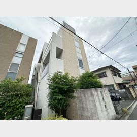 吹田駅より徒歩5分 1階 築20年2ヶ月の賃貸物件