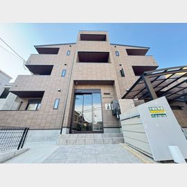 関大前駅より徒歩14分 築2年4ヶ月 3階建の賃貸物件